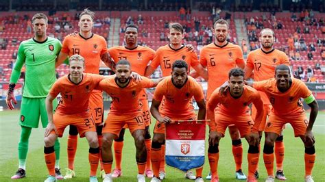 nederlandse voetbaltenues